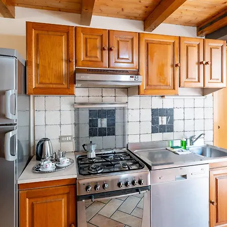 Apartamento Guesthost - Cozy Loft Flat In *