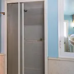 Guesthost - Cozy Loft Flat In