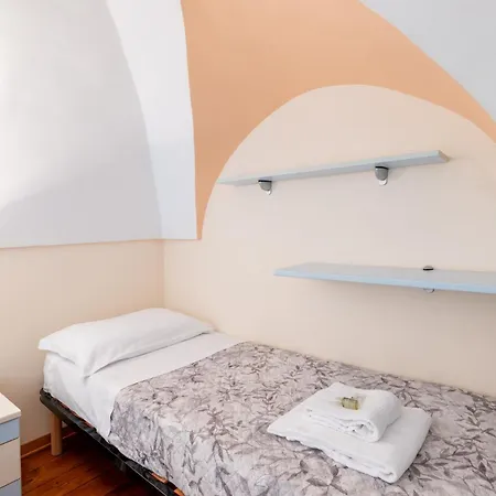 Apartmán Guesthost - Cozy Loft Flat In *