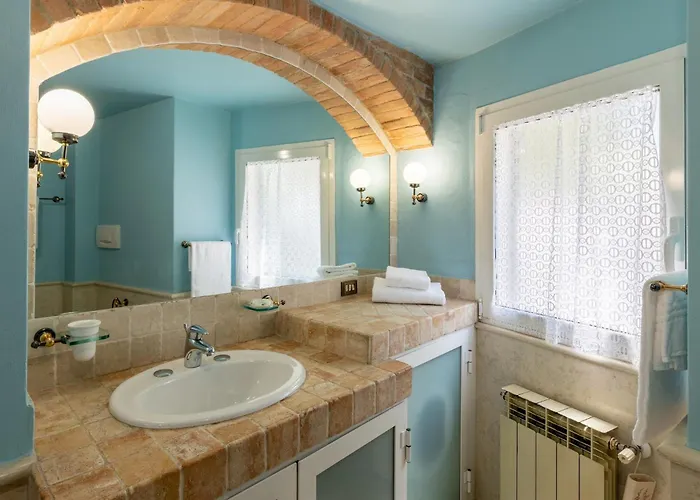 Guesthost - Cozy Loft Flat In