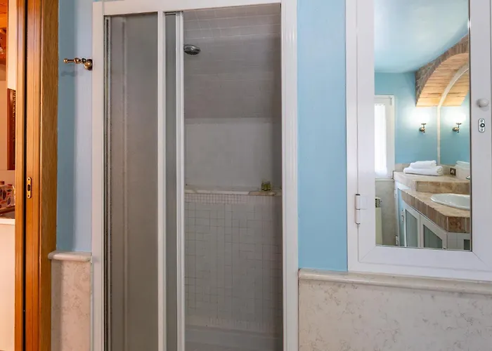 Guesthost - Cozy Loft Flat In